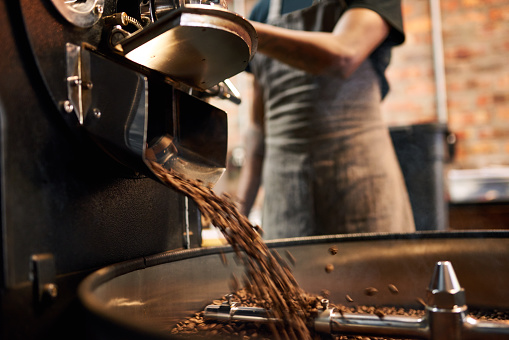 Fase finale della tostatura del caffè